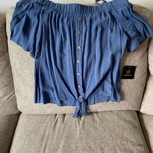 Off the shoulder top, Blue!